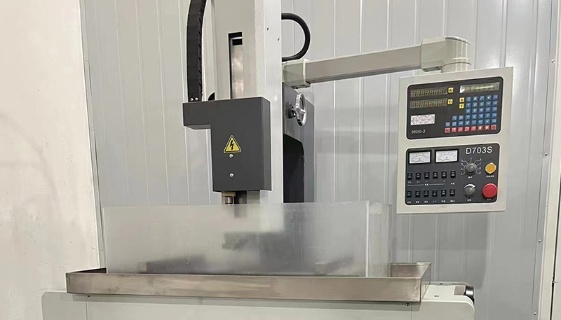 哪些因素影響了數(shù)控電火花成型機(jī)的加工速度